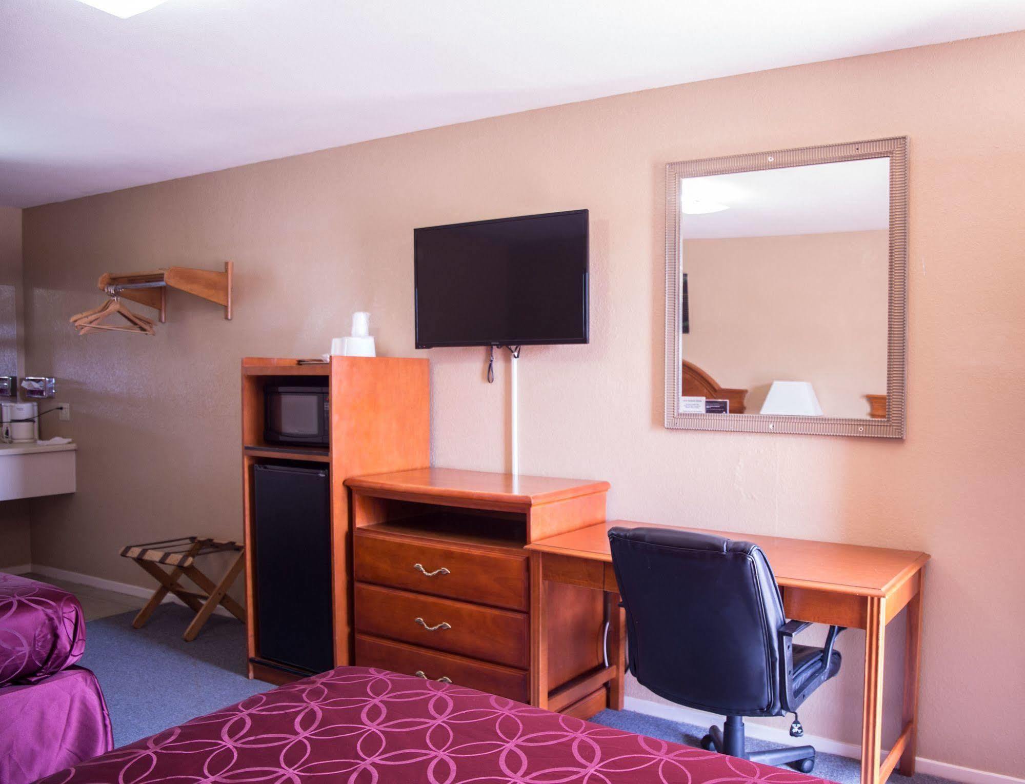 Albany Inn & Rv Campground Exterior photo